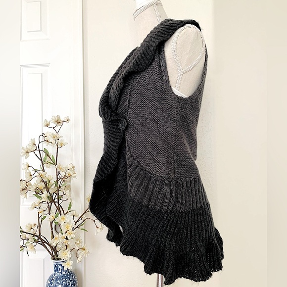 Bandolino Denim Sleeveless Cardigan w/ Ruffle - Picture 4 of 14